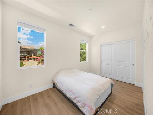 300  Vista Drive  94 , La Habra, CA