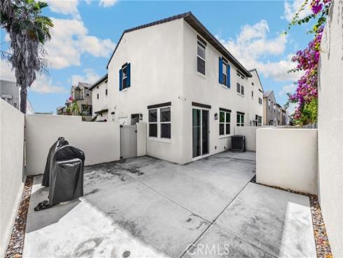 300  Vista Drive  94 , La Habra, CA