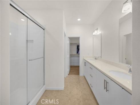 300  Vista Drive  94 , La Habra, CA