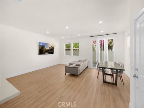 300  Vista Drive  94 , La Habra, CA