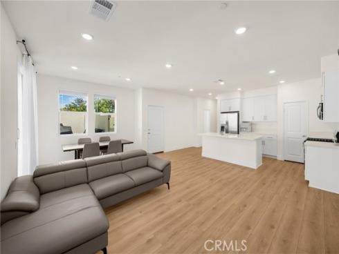 300  Vista Drive  94 , La Habra, CA