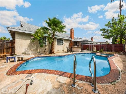 220  Gwynwood  , La Habra, CA