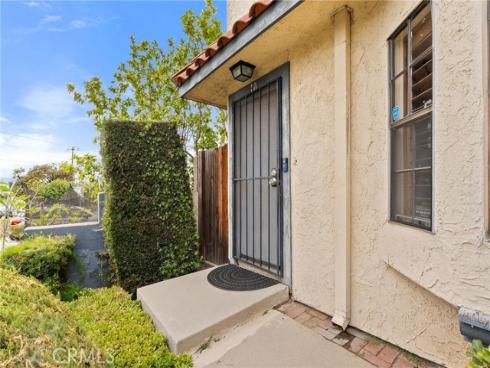 405 W Mountain View Apt 10  , La Habra, CA