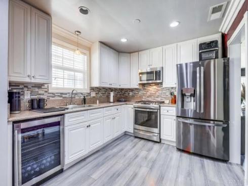 501  Willow   Street, La Habra, CA