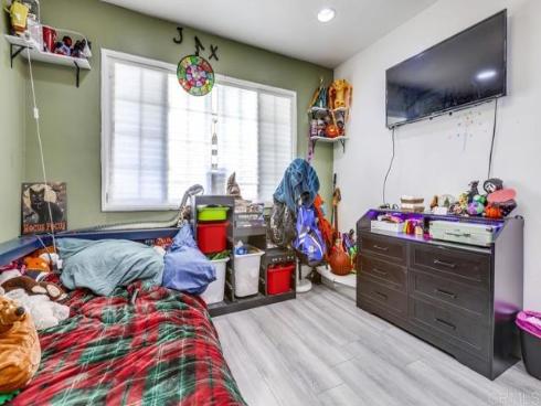 501  Willow   Street, La Habra, CA