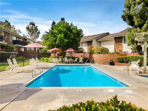 985 S Idaho  61 , La Habra, CA