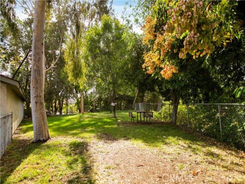 985 S Idaho  61 , La Habra, CA