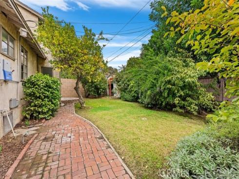 1000  Dolores  , La Habra, CA