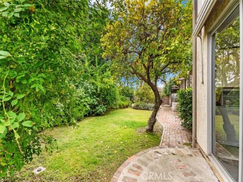 1000  Dolores  , La Habra, CA