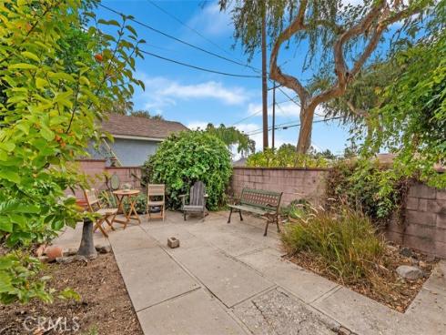 1000  Dolores  , La Habra, CA