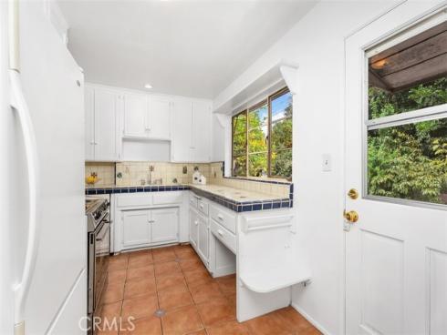 1000  Dolores  , La Habra, CA