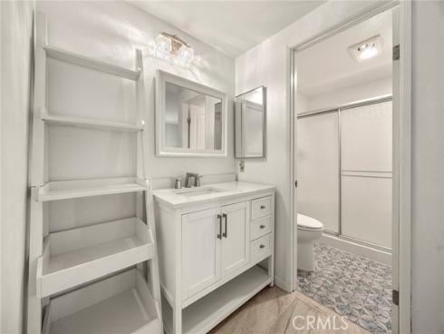 1052 S Idaho  19 , La Habra, CA