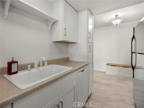 1052 S Idaho  19 , La Habra, CA