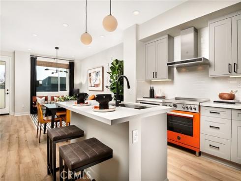 760 N Orange   Street, La Habra, CA