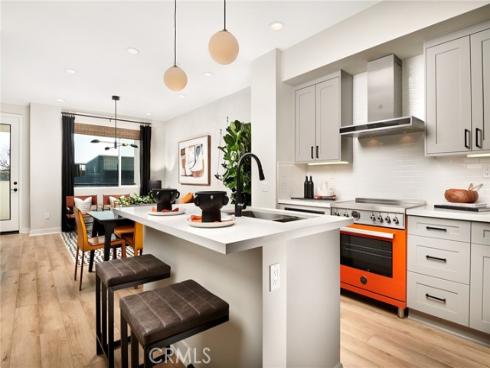 764 N Orange   Street, La Habra, CA