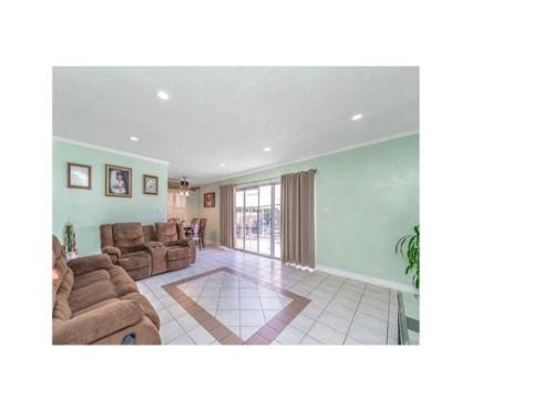 401  Buena Vista  , La Habra, CA