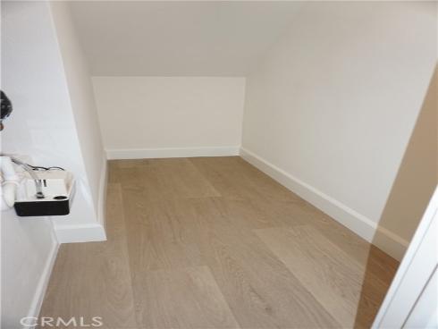 875  Las Lomas  B , La Habra, CA