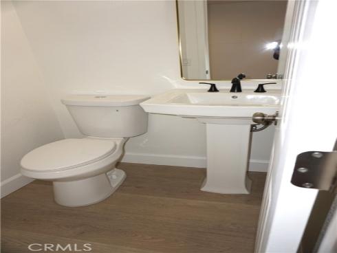 875  Las Lomas  B , La Habra, CA