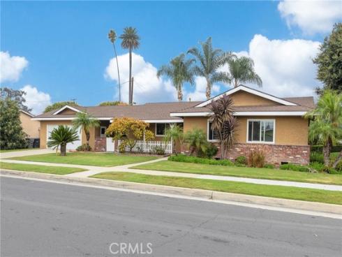 2611  Johnson   Avenue, La Habra, CA