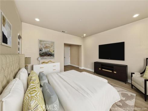 335 E Francis  , La Habra, CA