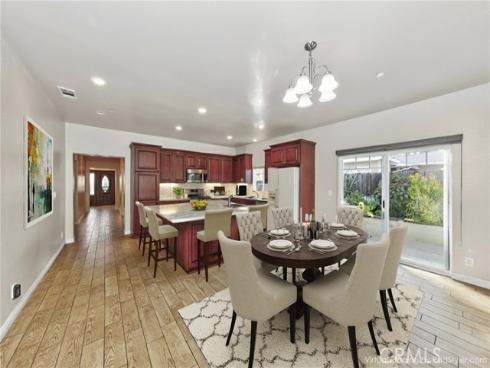 335 E Francis  , La Habra, CA