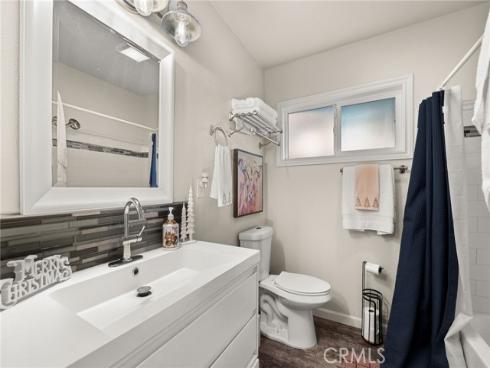 624 N Walnut  , La Habra, CA