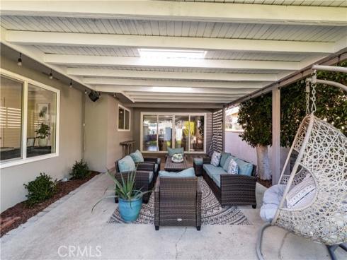 624 N Walnut  , La Habra, CA