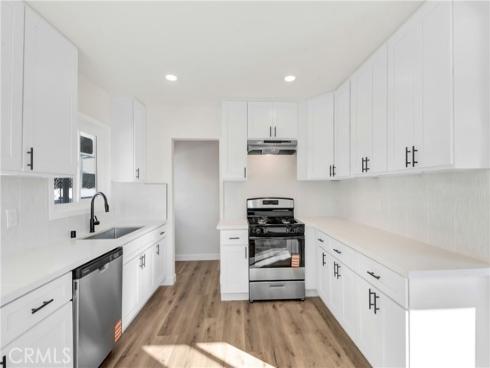 1070  La Casa  , La Habra, CA