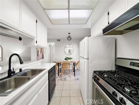 788 W Lambert  45 , La Habra, CA