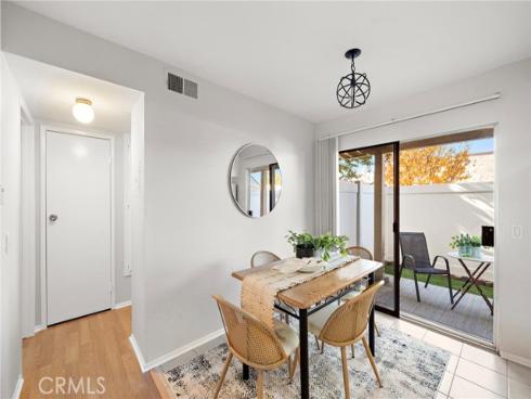 788 W Lambert  45 , La Habra, CA