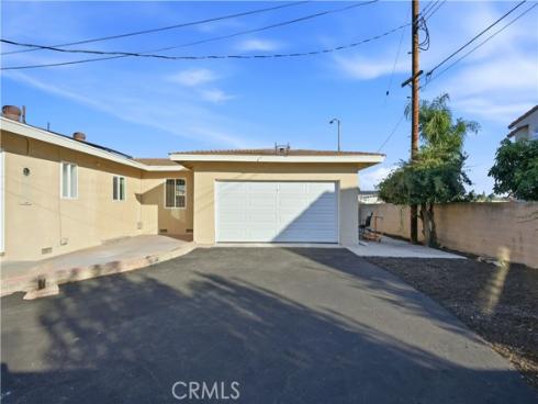 2000  Story  , La Habra, CA