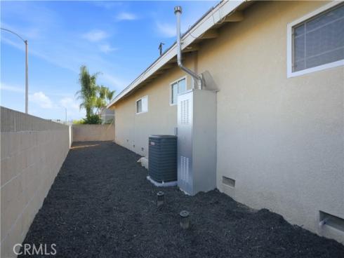 2000  Story  , La Habra, CA