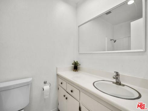 815 Las Lomas B Drive, La Habra, CA