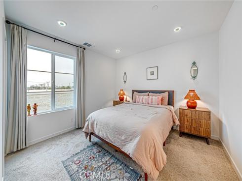 295 vista dr 92 , La Habra, CA