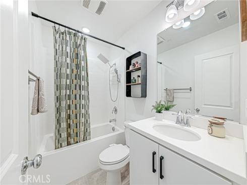 295 vista dr 92 , La Habra, CA