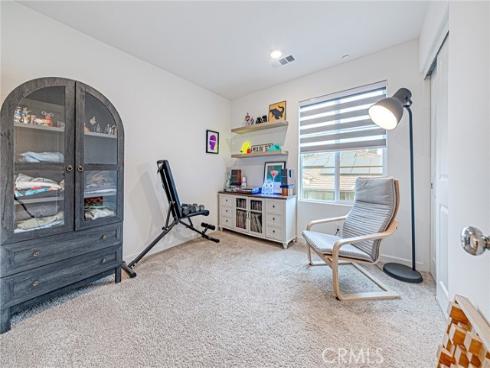 295 vista dr 92 , La Habra, CA