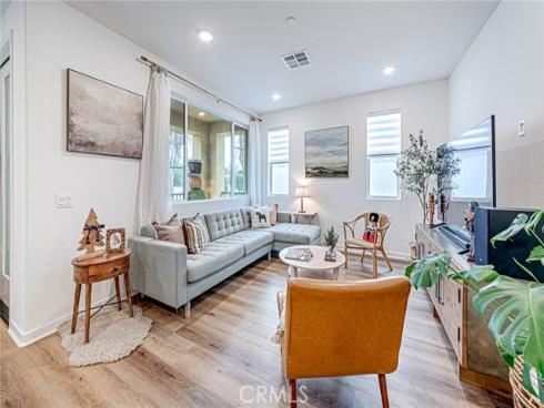 295 vista dr 92 , La Habra, CA