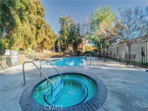 1060 S Idaho 42 Street, La Habra, CA