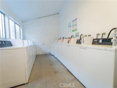 1060 S Idaho 42 Street, La Habra, CA