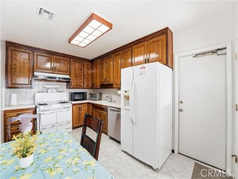 808 E 3 rd Avenue, La Habra, CA