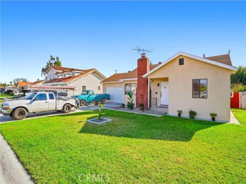 808 E 3 rd Avenue, La Habra, CA