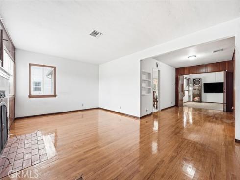 808 E 3 rd Avenue, La Habra, CA