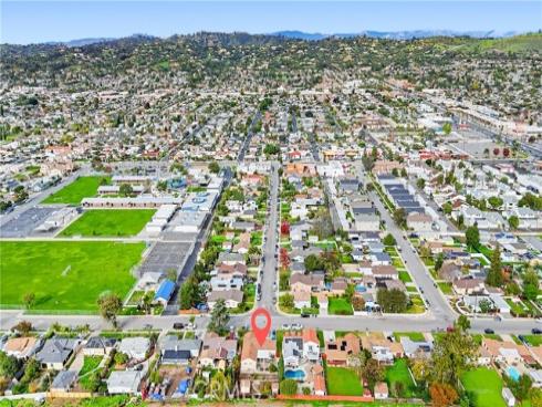 808 E 3 rd Avenue, La Habra, CA