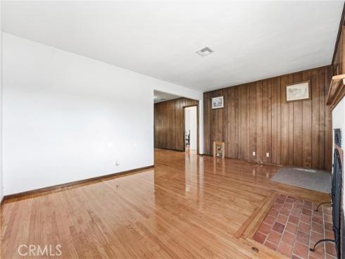 808 E 3 rd Avenue, La Habra, CA