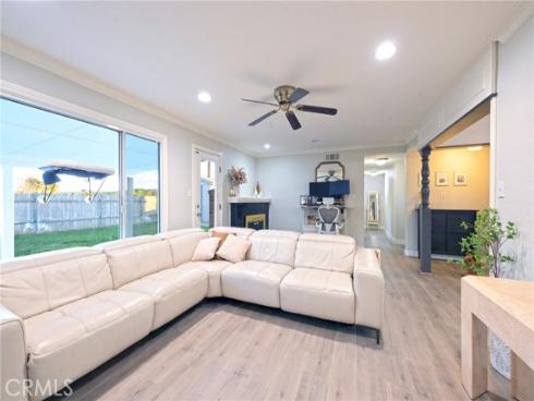 1100 S Cajon , La Habra, CA