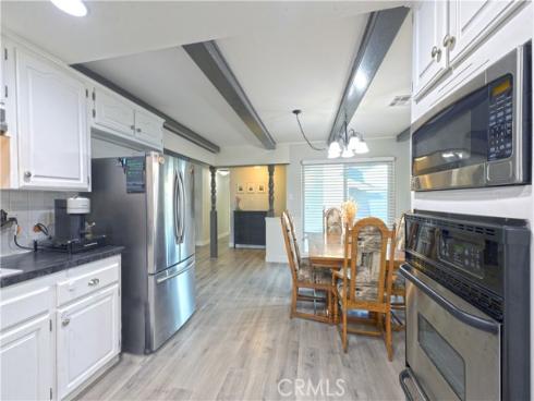 1100 S Cajon , La Habra, CA