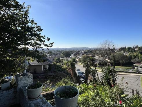 1380 Starland , La Habra, CA