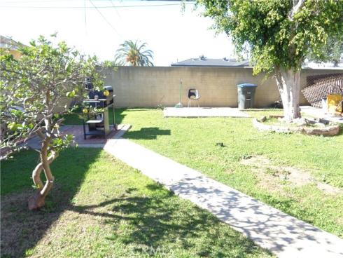 325 N Sunset  , La Habra, CA