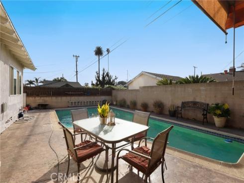 411 Parsons Street, La Habra, CA