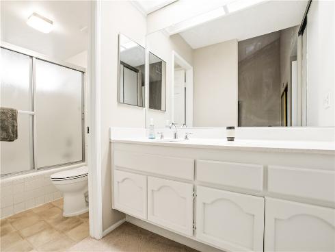 1469 W Lambert  , La Habra, CA